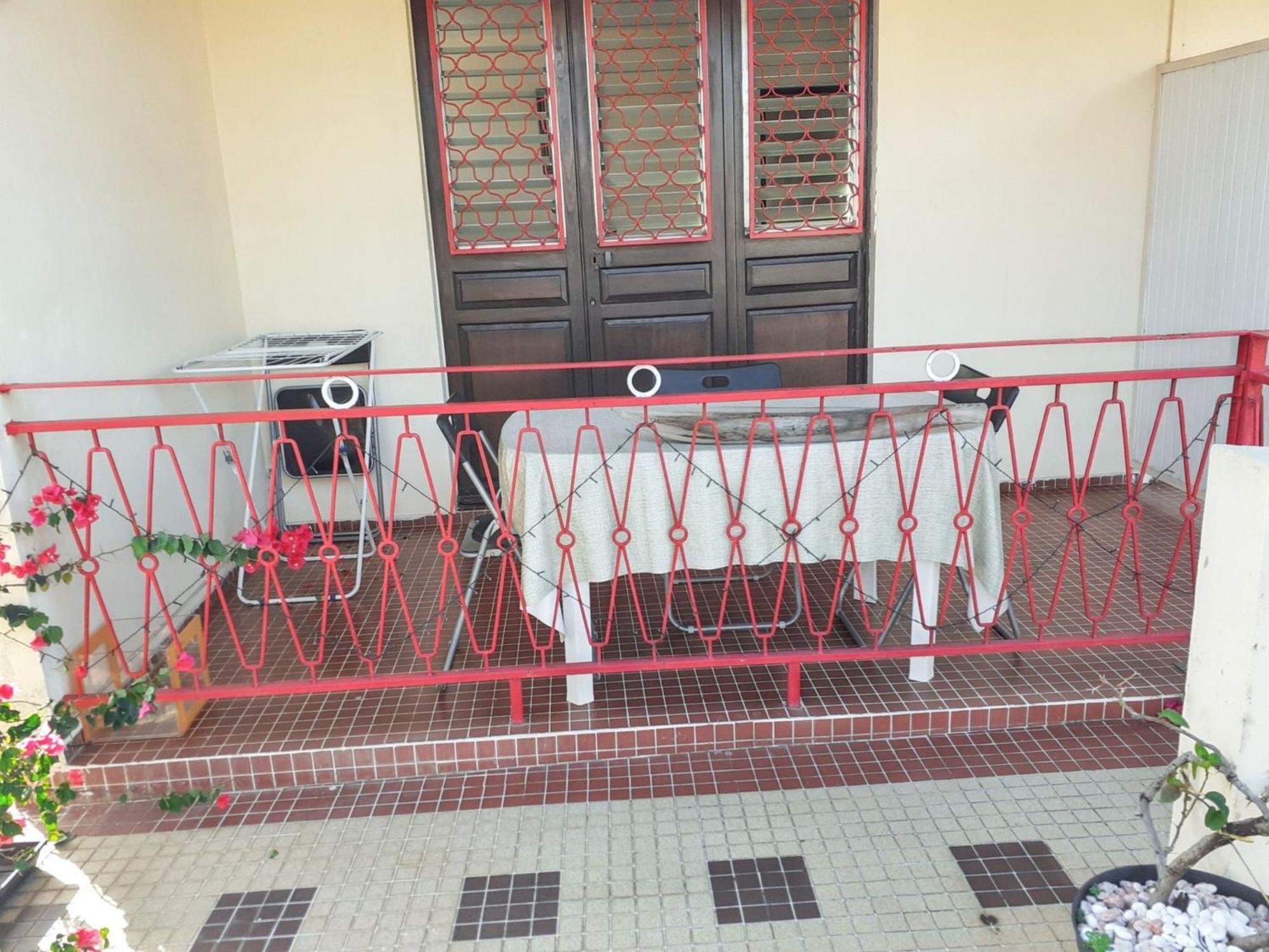 Appartement Charmant A Fort De France 55 M² Proche Centre Ville Fort-de-France Exterior foto